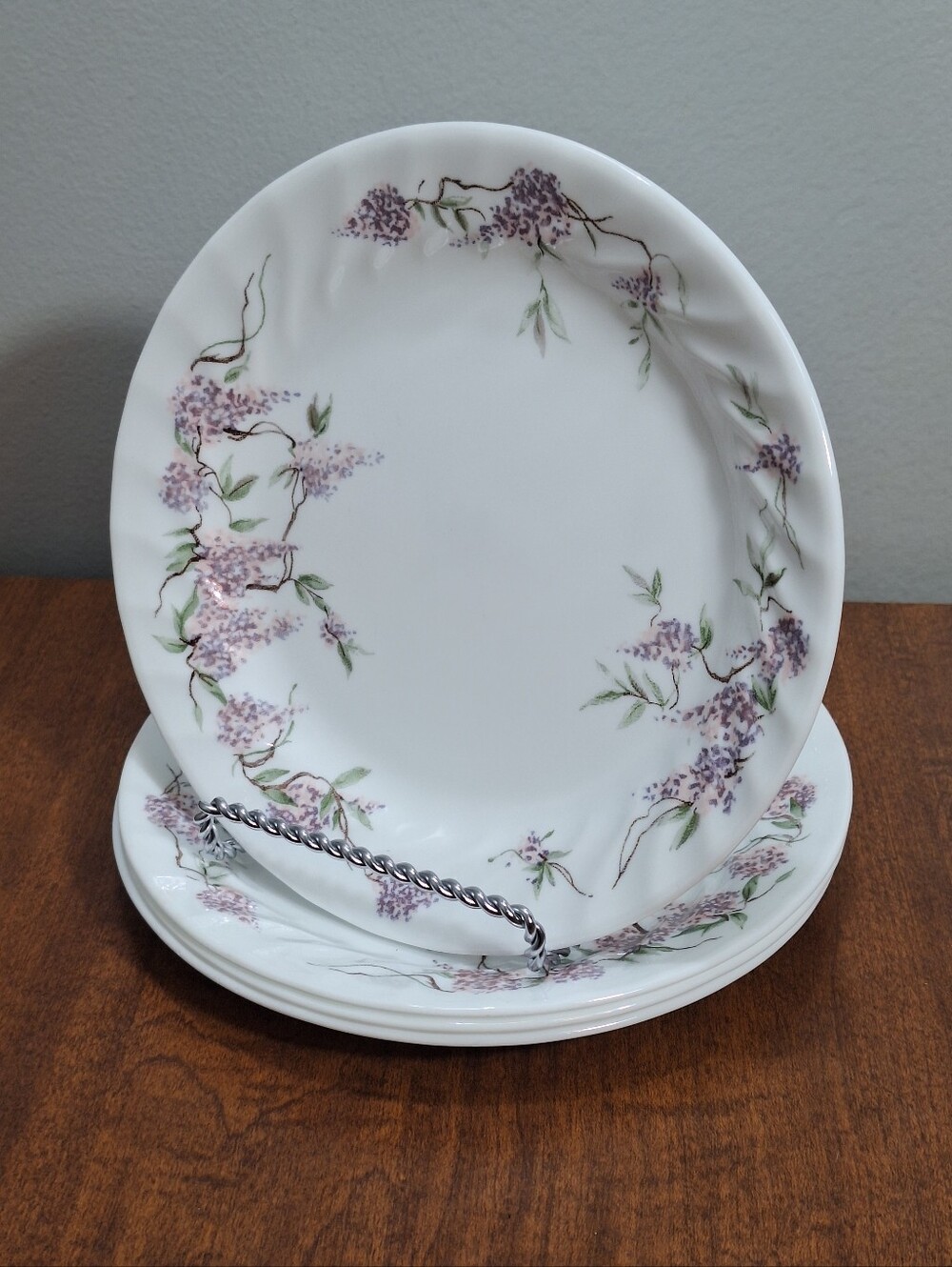 Vtg Corelle Set Of 4 Wisteria Floral 7.25 In Dessert/Salad Plates Cottagecore